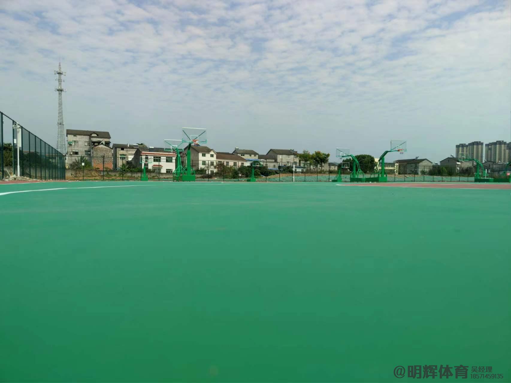 福州硬地丙烯酸球场的优缺点